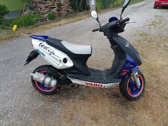 Skůtr Yuki 50 ccm s nájezdem 1583km - 3