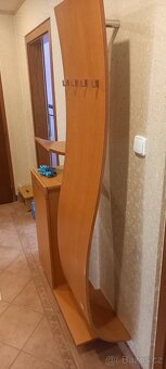 Věšák a skříňka - dýha/nerez 750 Kč - 3