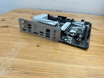 ASROCK B760M Pro RS/D4 WiFi Socket intel 1700,Funkční,Záruka - 3