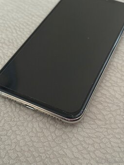 Apple iPhone 11 Pro Max 64gb - 3