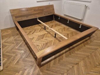 Manželská postel 180 x 200, 2x stolek, komoda - 3