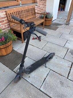 Prodám elektrokoloběžku Xiaomi Mi Electric Scooter 1S - 3