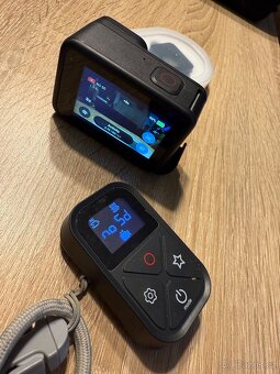 Gopro Hero 9, ovladač, 6x baterie, příslušenství - 3