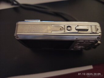 Olympus µ 720 SW - 3