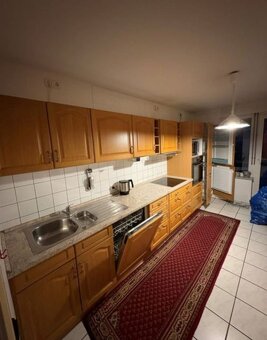 Rovná dubová kuchyně s vestavěnými spotřebiči,5732 - 3