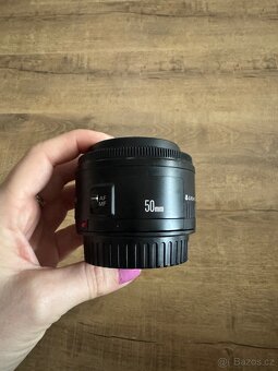 Prodám pevný objektiv Canon EF 50mm - 3