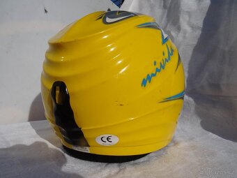 Dětská lyžařská přilba , velikost 48. - 3