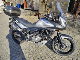Suzuki DL-650A VStrom - 3
