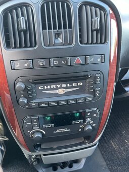 Chrysler Grand Voyager - 3