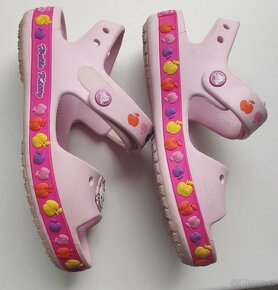 sandálky Crocs Hello Kitty - 3