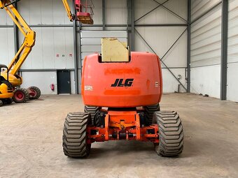 TERÉNNÍ KLOUBOVÁ PLOŠINA. JLG 450 AJ II - 3