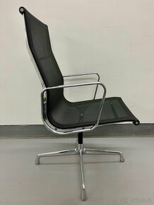 Židle Vitra EA 116 - 3