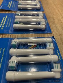 Náhradní hlavice na kartáček Oral-B - 17A - 3