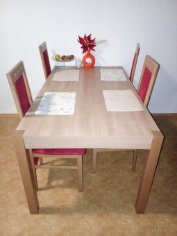 Jídelní stůl+4 židle - 3
