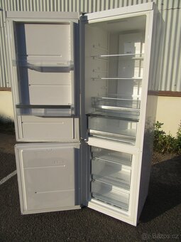 Nabízím lednici Gorenje. Boxy kompletní. Digitální displej. - 3