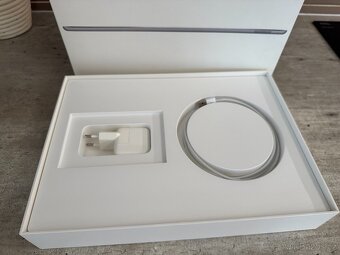 Apple iPad Pro 13 12.9 32 GB - 3