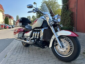 Triumph Rocket III, Touring 2.3i - 3
