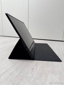 Prodám mobilní 15" FHD IPS monitor s obalem a kabeláží - 3