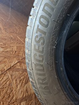 Pneu Bridgestone 235/55 R17 103V - 3
