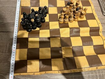 Prastaré dřevěné šachy kompletní - 3