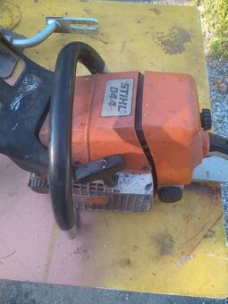 Motorová pila, odkorňovač - 3