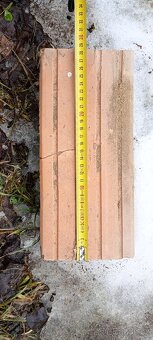 Cihle  a hurdisky i - 3