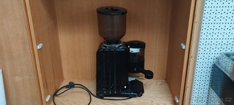 Mlýnek na kávu profi – San Marco - 3