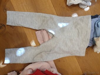 Balík oblečení pro holčičku  vel. 74/80 - 3