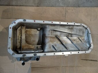 Bmw e30 olejová vana - 3