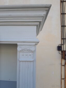 Regál,knihovna - 3