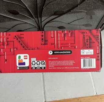 Nové LEGO Technic 42202 Motorka Ducati Panigale V4 S - 3