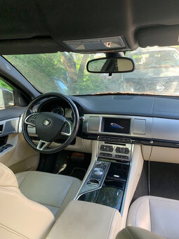 Jaguar XF, 3,0 V6, 4x4 Premium Automat Ojeté,ČR, 2016, 97374 - 3