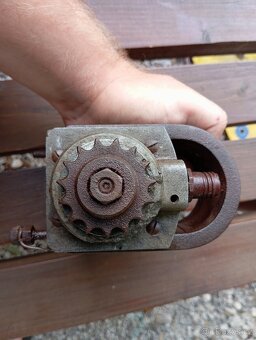 Prodám magneto na starý stabilní motor - 3