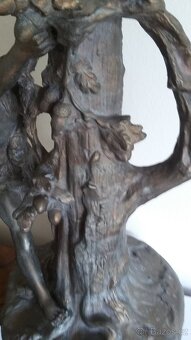 Stará figurální kovová secesní váza výška 58 cm - 3