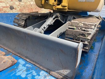 Minibagr Hitachi ZX 25-2 2,9tuny - 3
