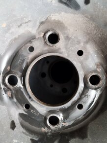 Sada letních pneu + disky R14 + poklice + šrouby - 3