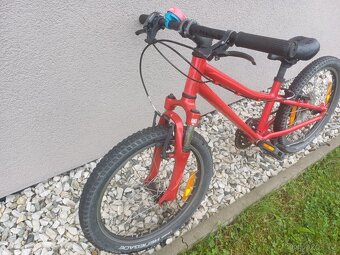 Dívčí kolo 20" - 3