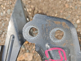 Originální panty kapoty Ford Focus Mk3/Kuga II, černá barva - 3