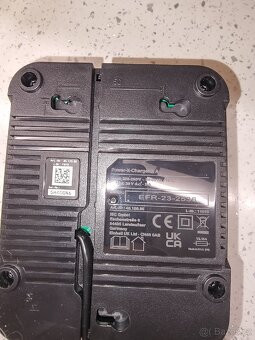 Nabíječka Einhell Power X changer 3A - 3