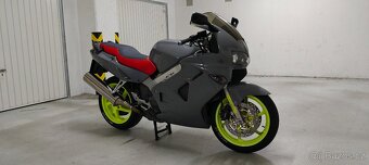 Honda VFR 800FI - 3