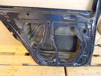 Levé zadní dveře Škoda Superb - 3