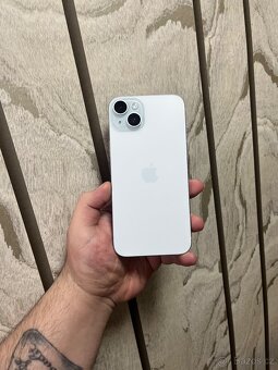 iPhone 15 plus - 3