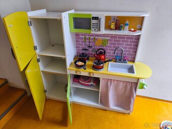 Dětská dřevěná kuchyňka s příslušenstvím - 3