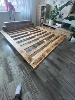 Manželská postel 200x180 - 3