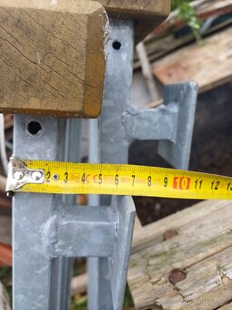 Zábradlí před fr okno - 3