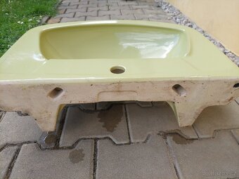 Umyvadlo zelené + polička - 3