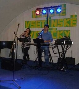 ŽIVÁ HUDBA NA OSLAVY, SVATBY, PLESY + DJ - ZLÍNSKO - 3