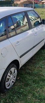 2 Fabie 1.6 tdi rv. 2011 - 3