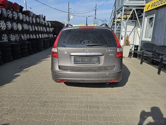 Hyundai i30 č. 23396 - 3