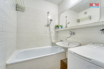 Pronájem bytu 4+1, 50 m², Praha, ul. Molákova - 3